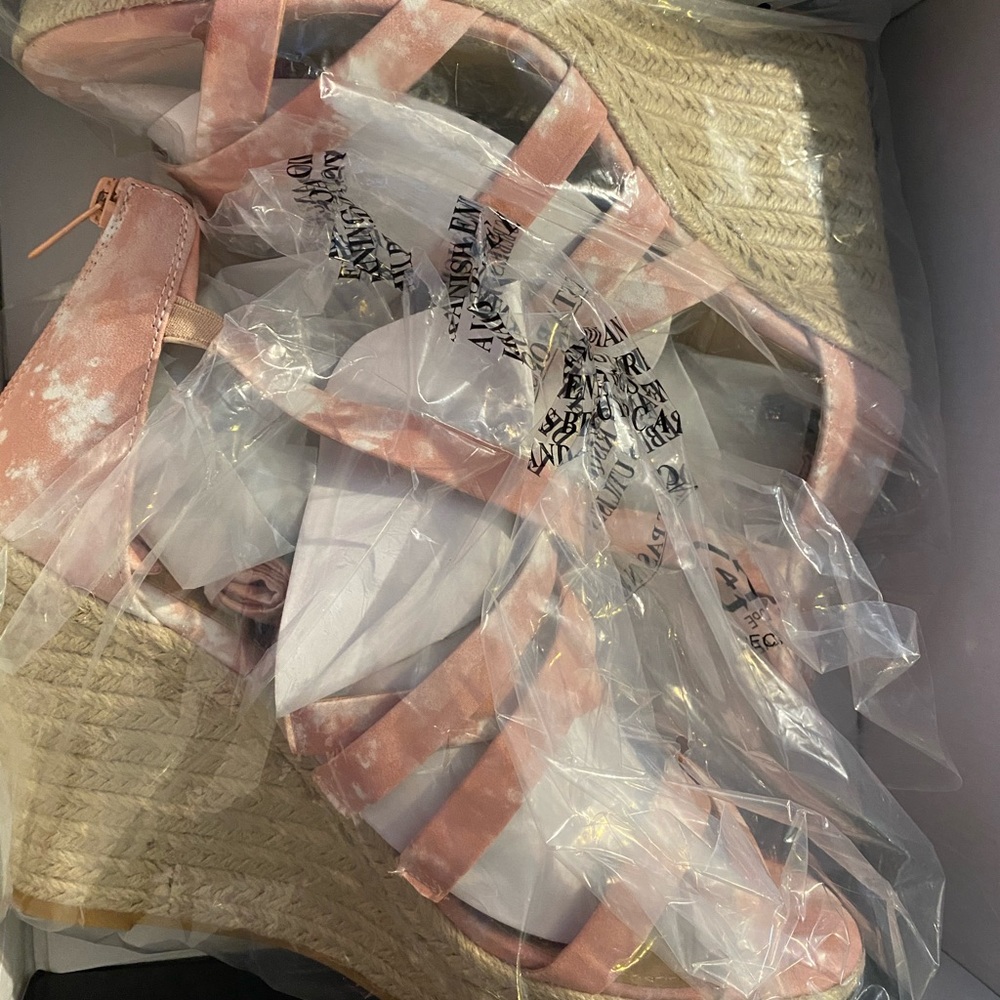 BrandNew Torrid Wedge Heels 🥰🥰